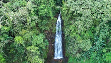 | Monte Café & São Nicolau Waterfall