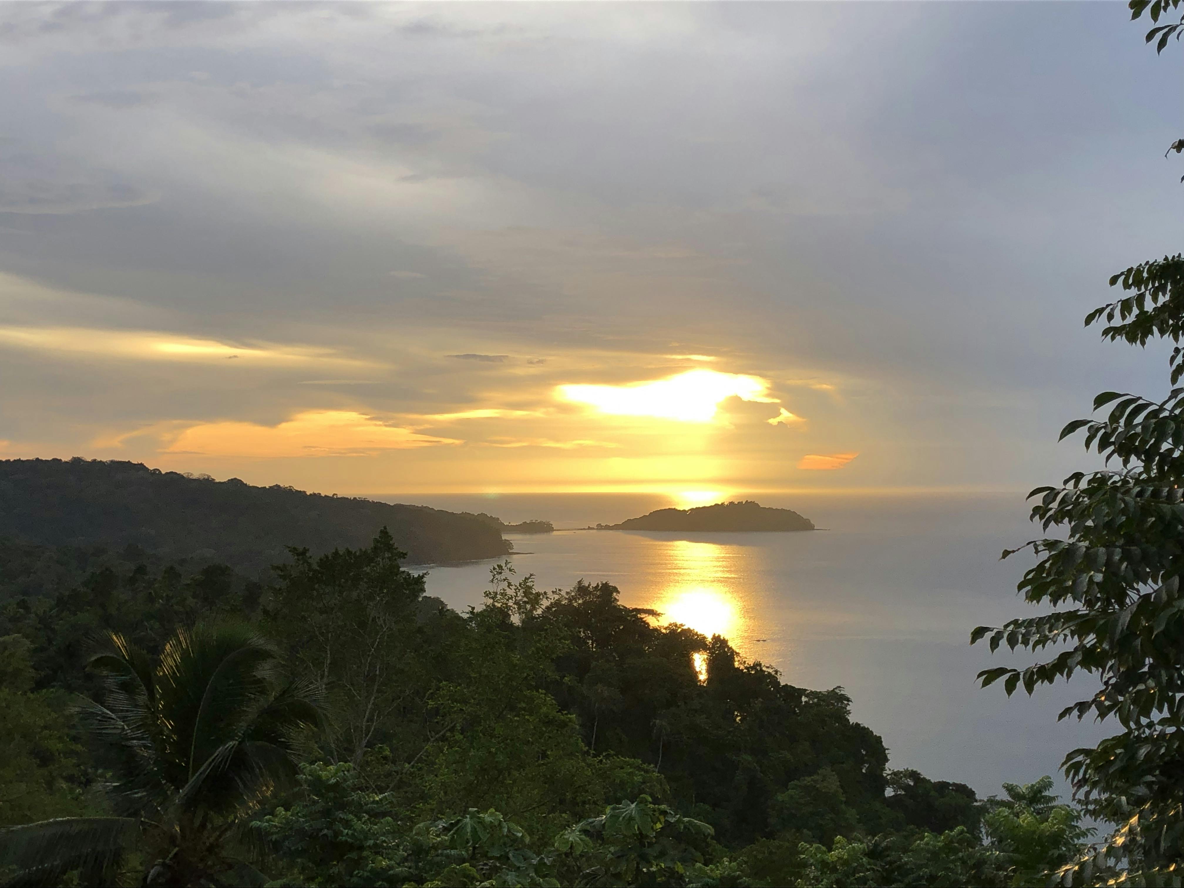| Fly São Tomé to Príncipe