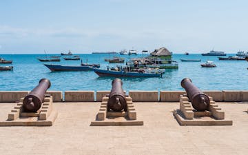 Masai Mara - Nairobi -  Stone Town (Zanzibar)