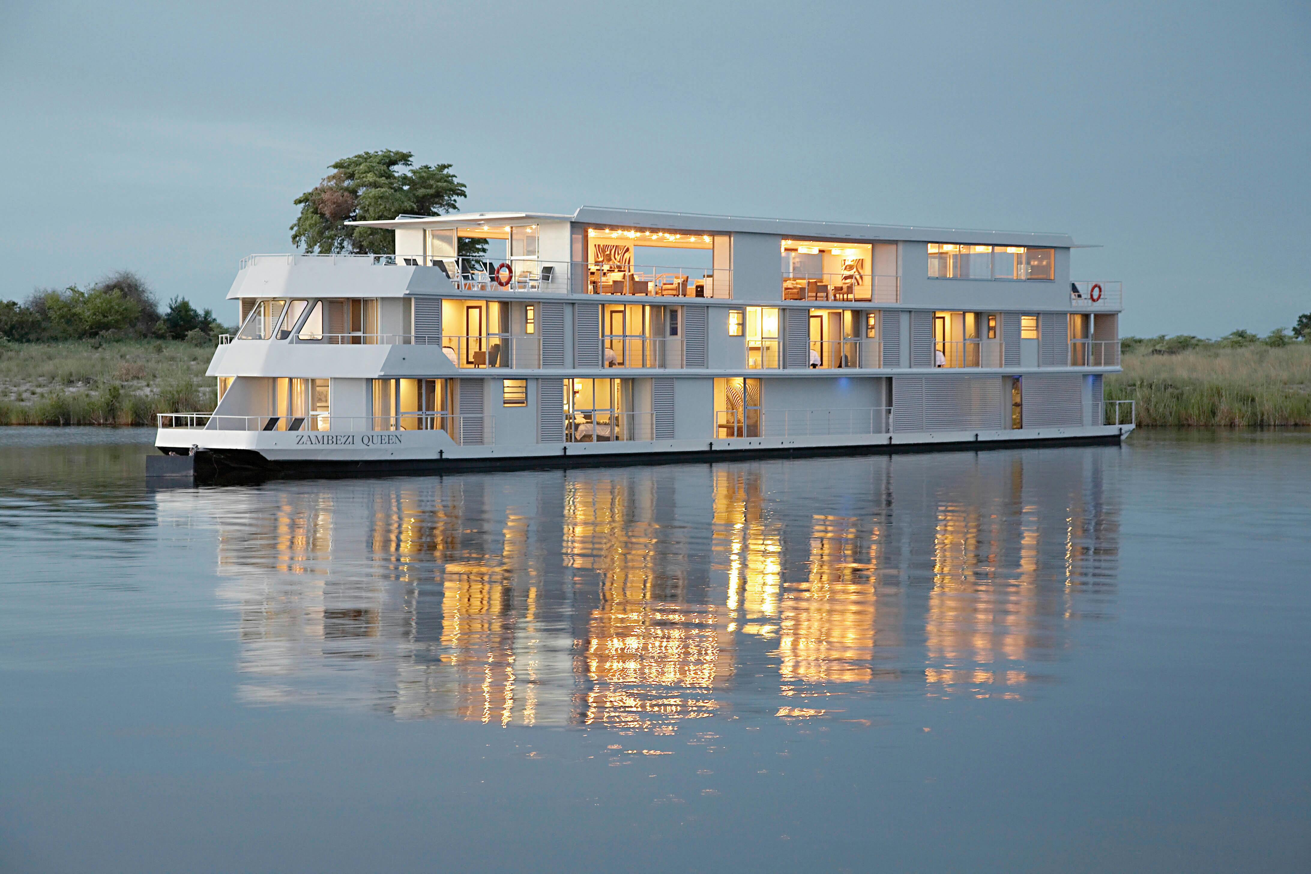 | Zambezi Queen, Chobe River
