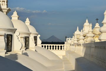 | Fly UK to León, Nicaragua