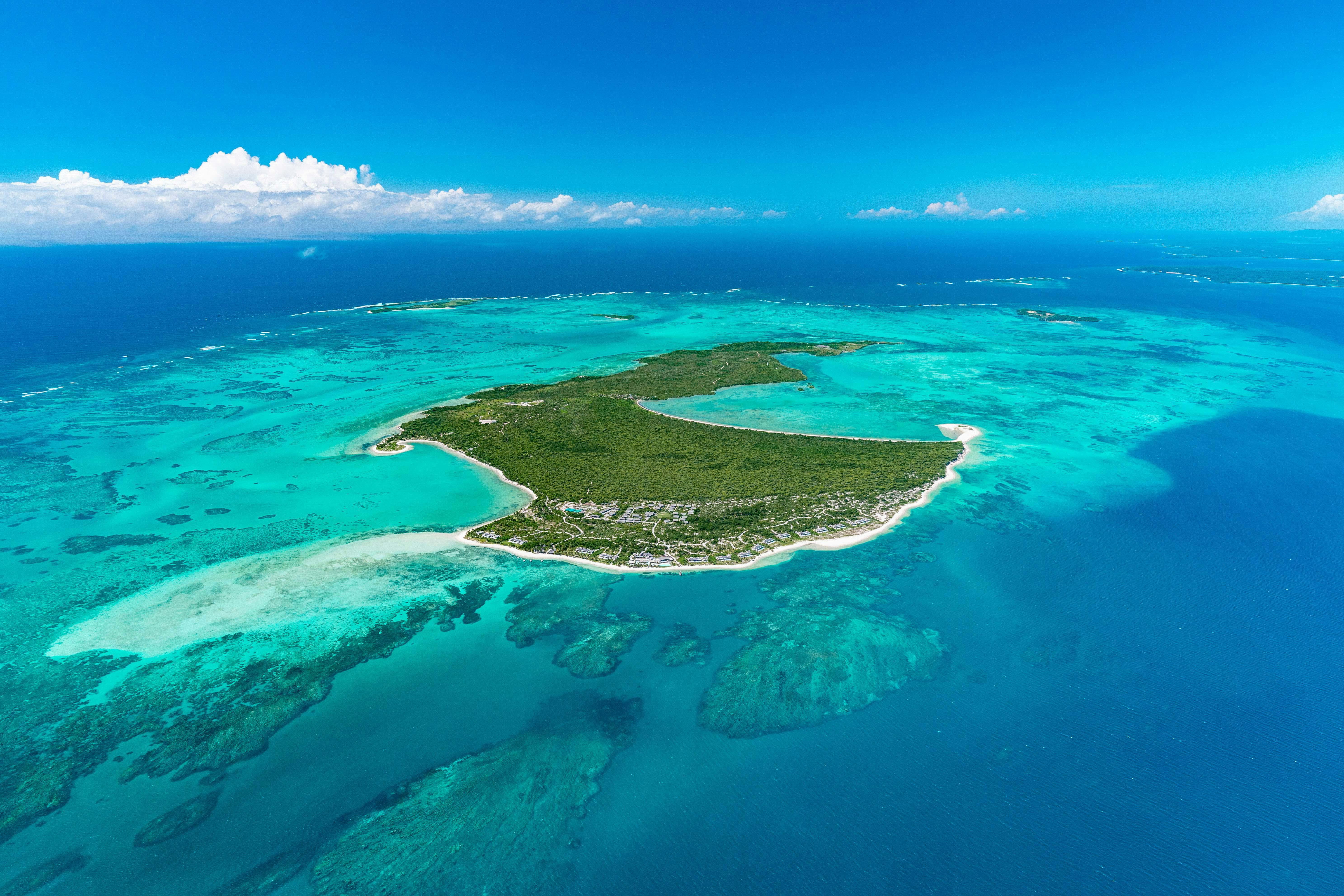 | Fly UK to Miavana, Madagascar