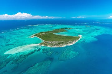 | Fly UK to Miavana, Madagascar