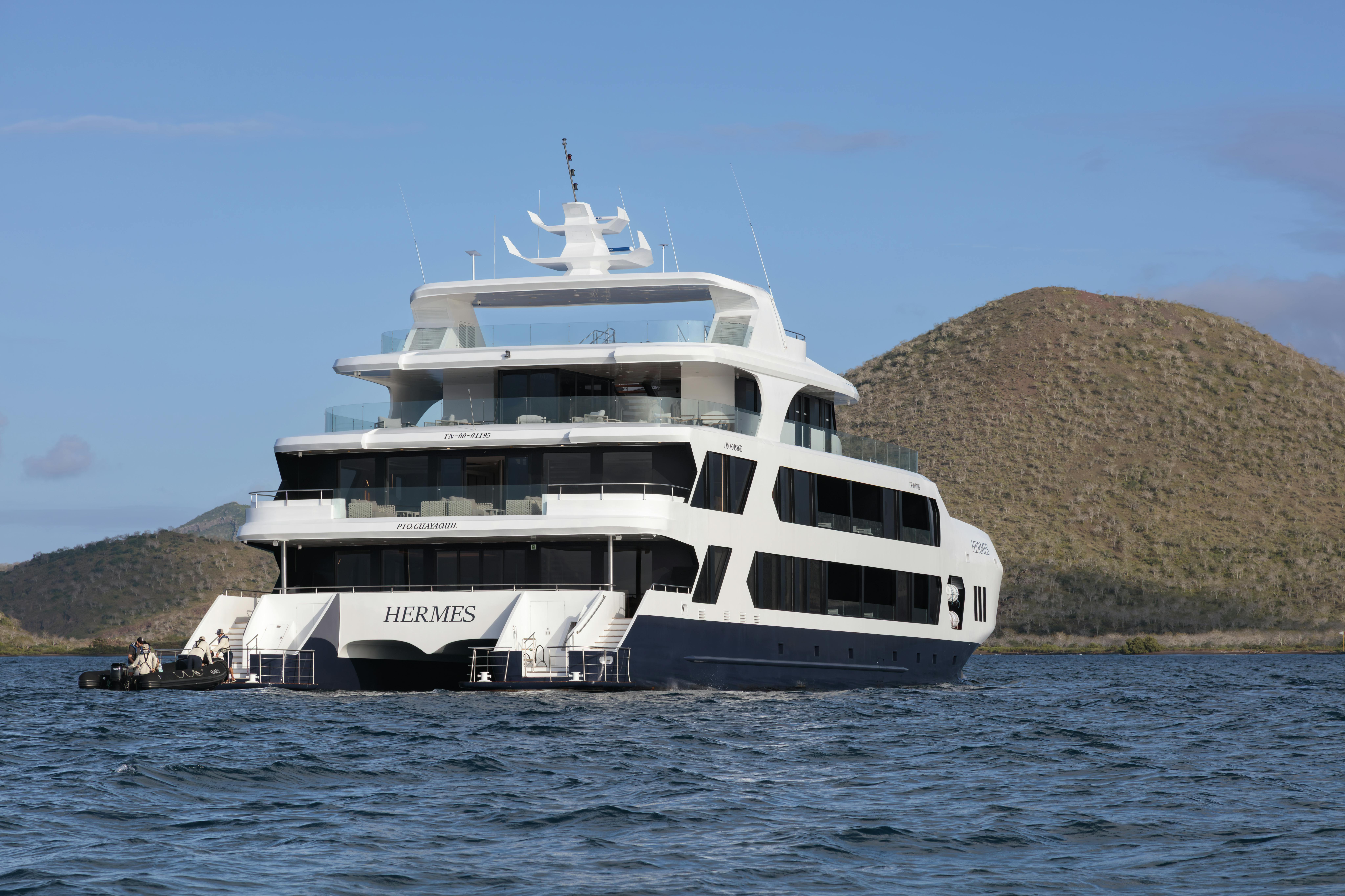 Hermes Mega Catamaran image 1