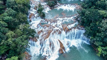 | San Cristobal de las Casas to Agua Azul and Palenque