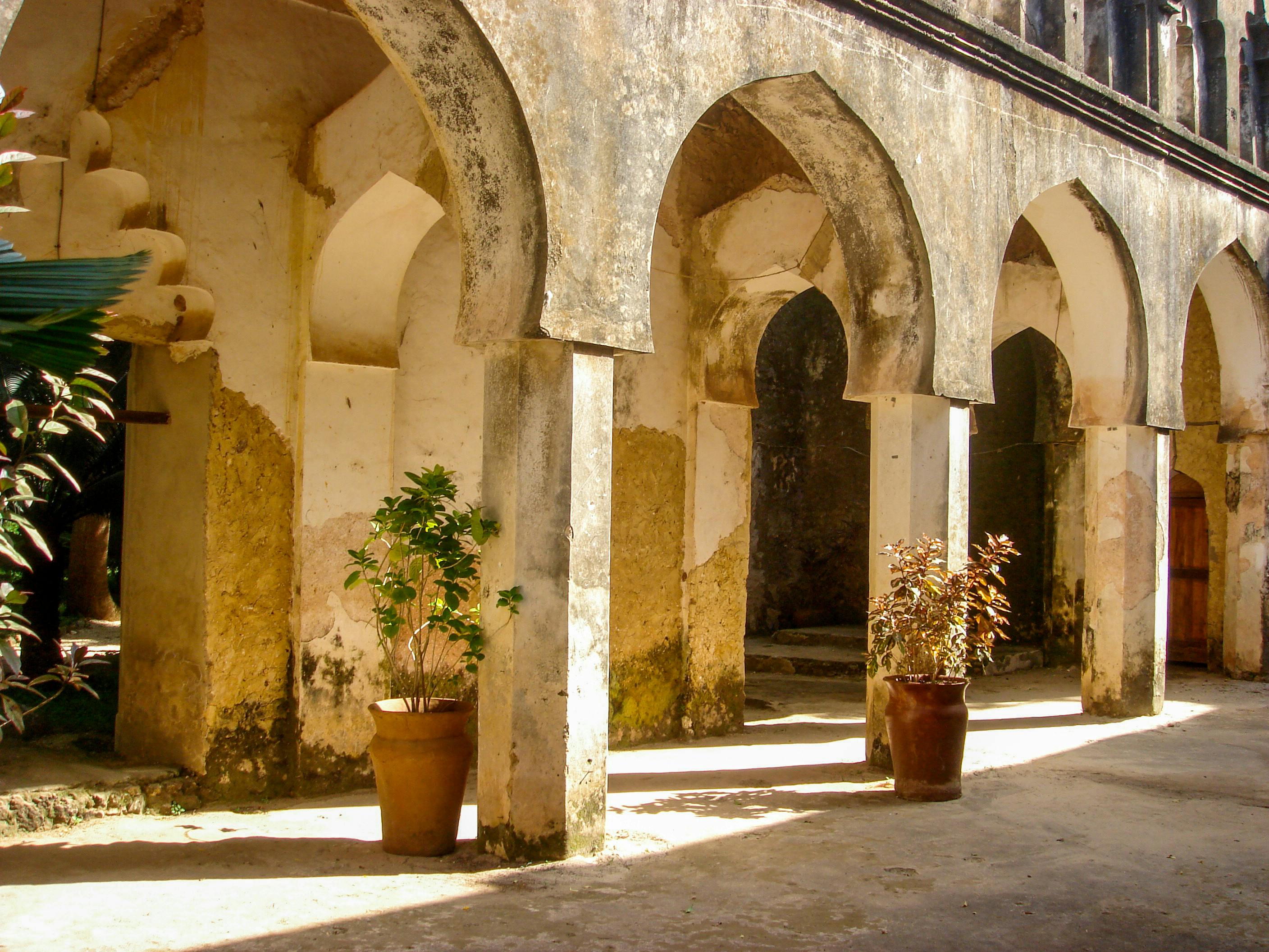 | Stone Town to Mbweni Ruins & Chumbe Island