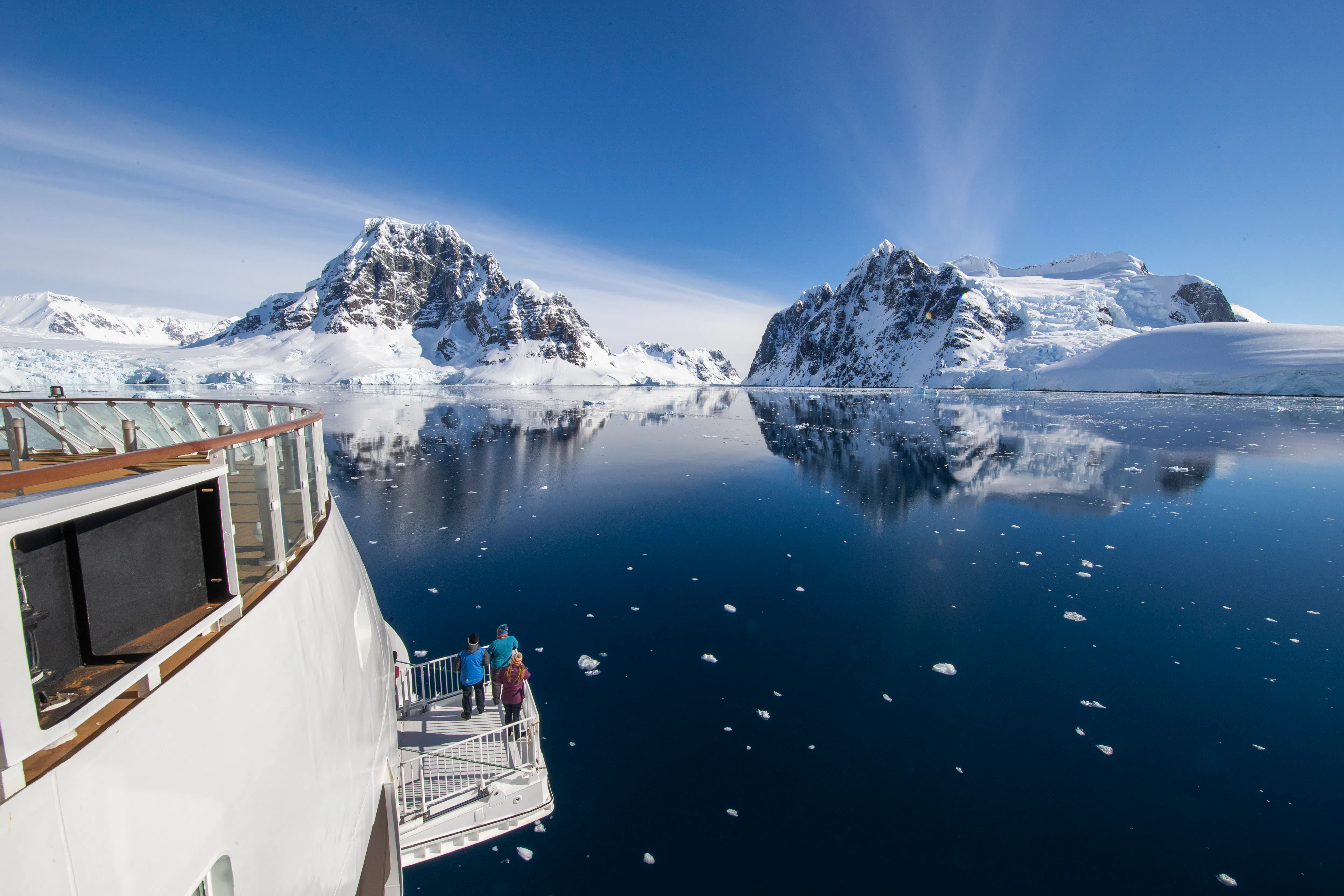 Across the Antarctic Circle image 1