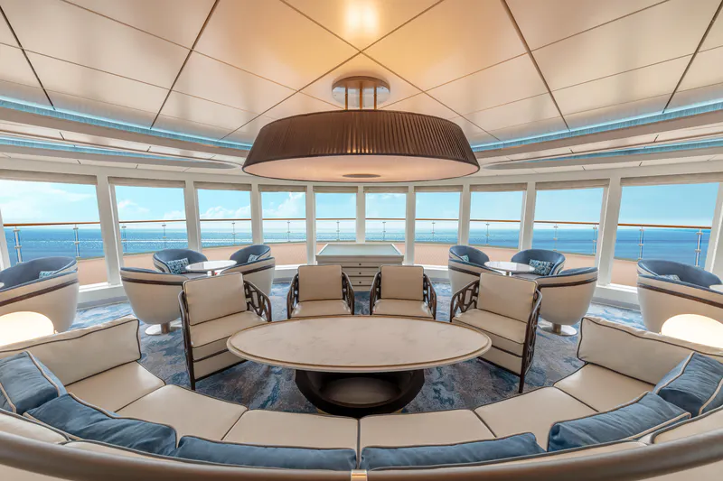 | Embark in Ushuaia