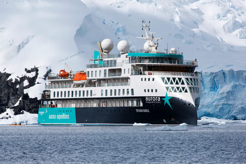 | Crossing the Drake Passage