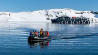Boat excursion, Antarctica21, Antarctica