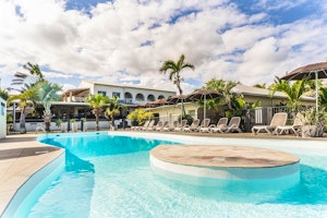 Exsel Victoria Hotel image 1