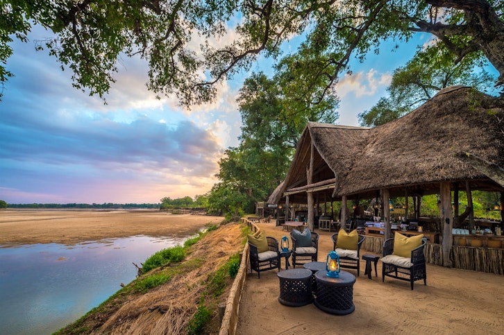 chamilandu bushcamp restaurant and boma area