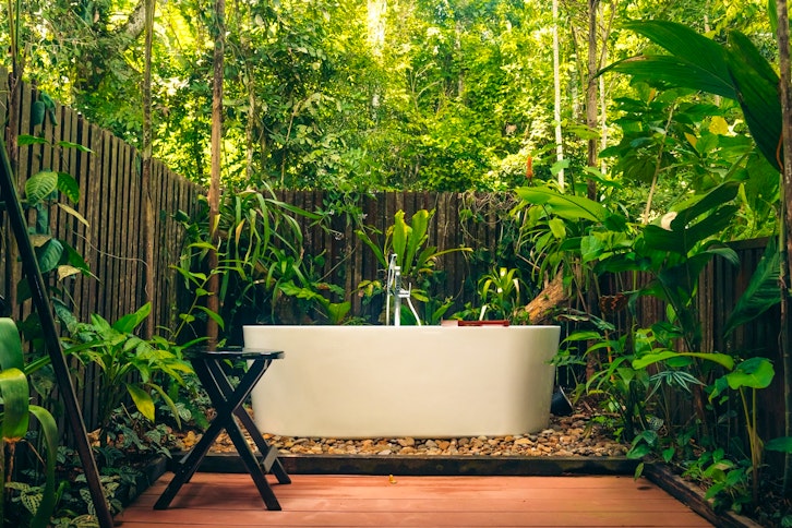 Deluxe Room Outdoor Bathing, Tambopata Research Centre, Peru