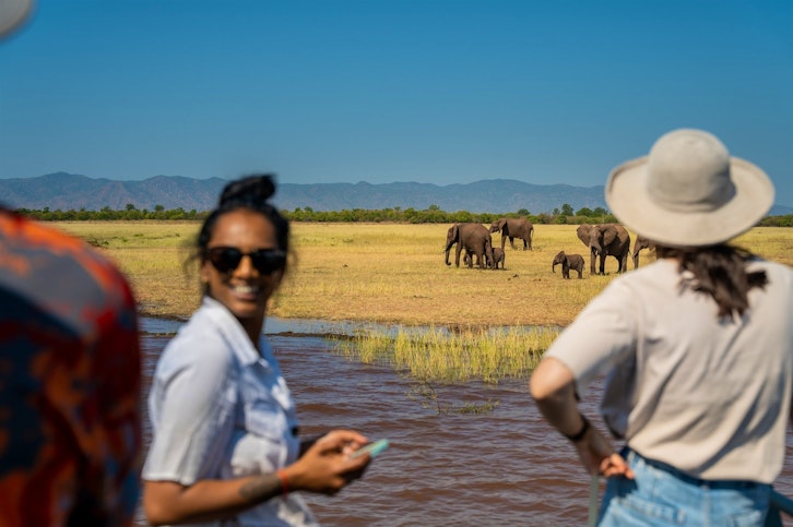 Boating Safari, Fothergill Island, Zimbabwe