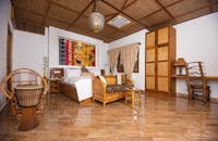 Ike's Cultural Guest House