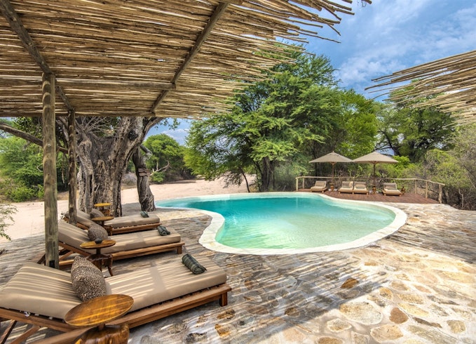 jongomero swimming pool area