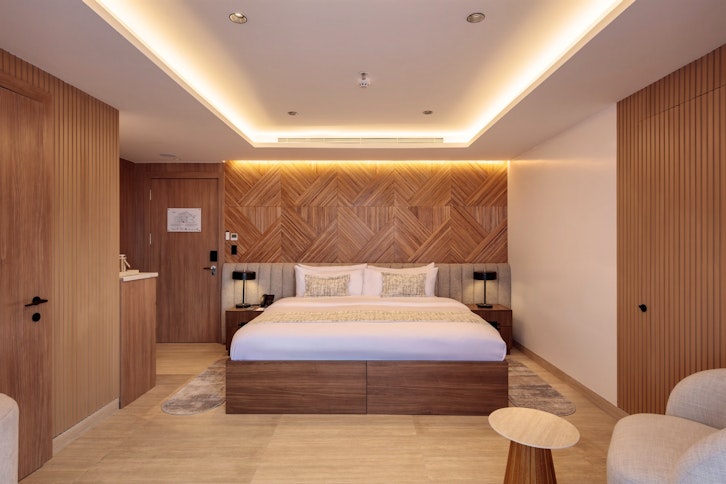 Hermes Mega Catamaran 1