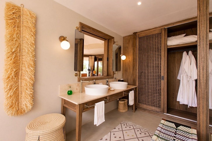 Nina Tent Bathroom, Hemingways Ol Seki Mara, Masai Mara, Kenya