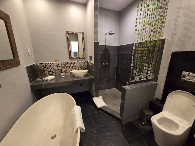 Bathroom, Latitude 15 Degrees, Lusaka, Zambia