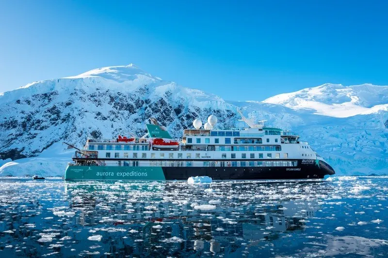 | Crossing the Drake Passage