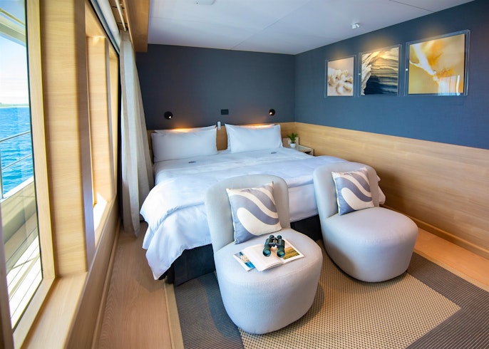 Panorama Suite Bedroom, Galapagos Tribute