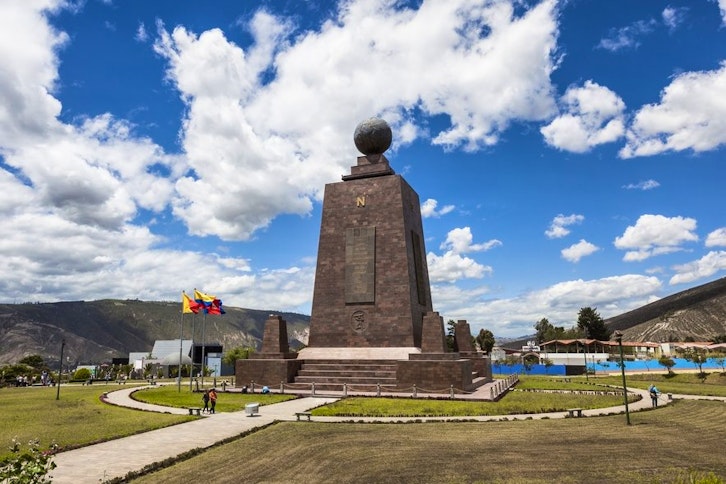 Quito City Tour & Middle of the World 1