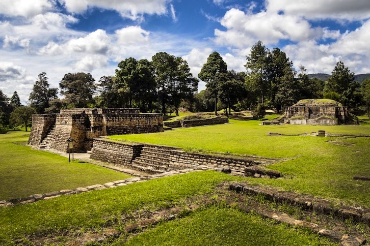 Iximche Tour & Shaman Ritual 1