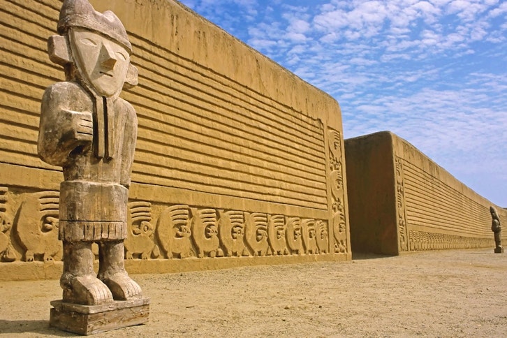 Sun & Moon Temple with Chan Chan 1