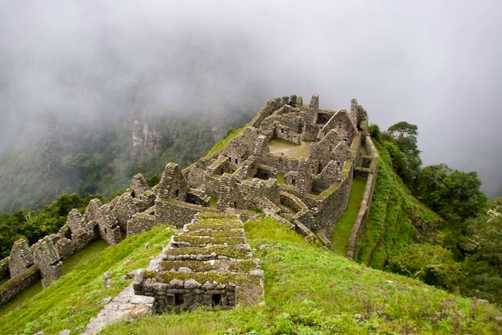 Short Inca Trail to Machu Picchu 3