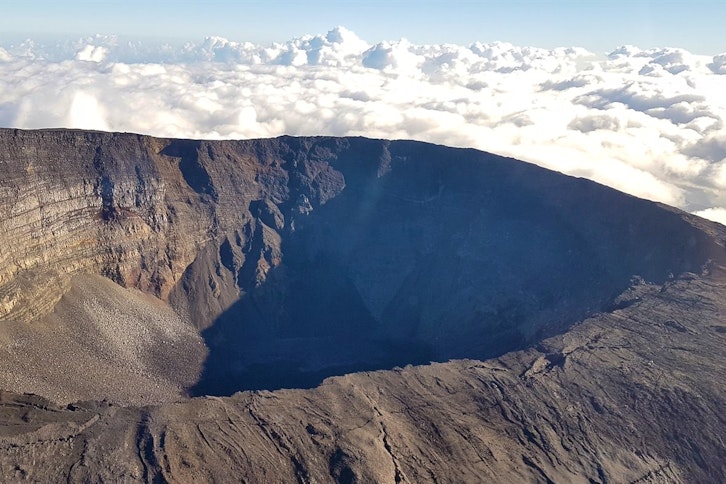 Helicopter flight over Reunion Island 5