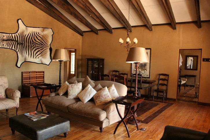 Deception Valley Lodge 1