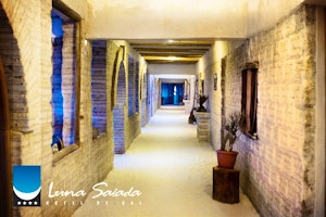 Luna Salada Hotel image 1