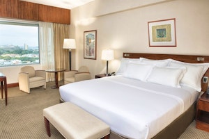 Hilton Colon image 1