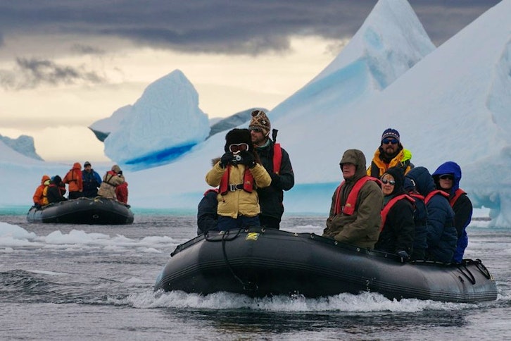 M/V Ocean Nova, zodiac trips
