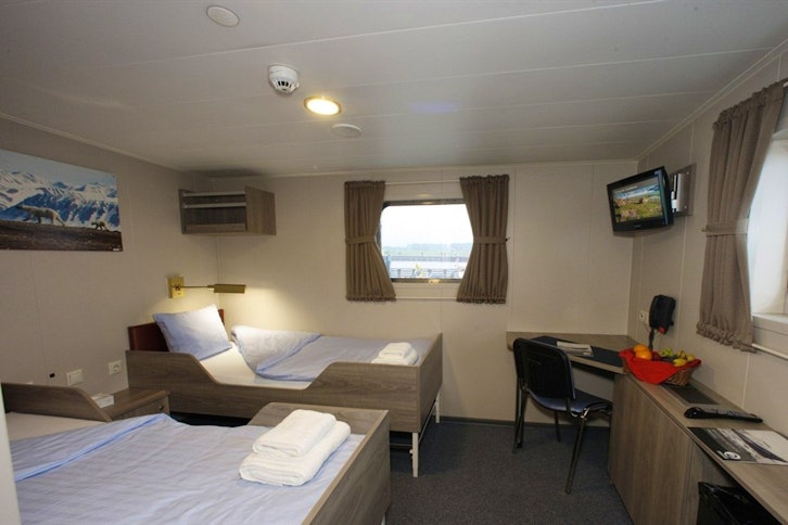 M/V Plancius, deluxe cabin