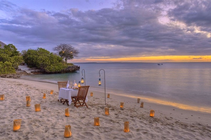 Azura at Quilalea 12