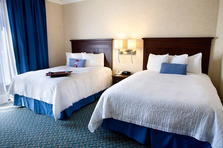 Hampton Inn & Suites by Hilton