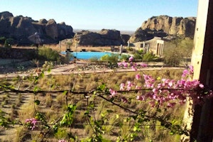 Isalo Rock Lodge image 1