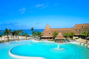 Lux* Belle Mare image 1