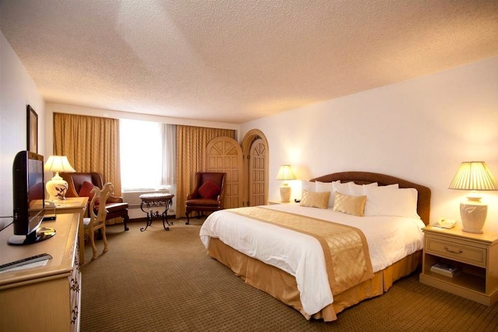 Quality Inn San Francisco Chihuahua