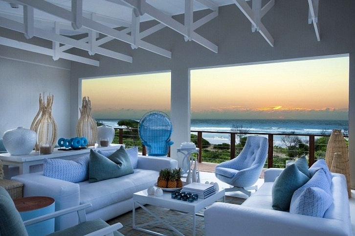 White Pearl, lounge area
