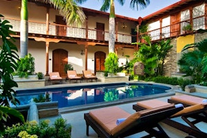 Hotel Plaza Colon image 1