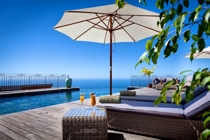 Diana Dea's infinity pool and deck