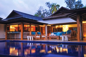 Desroches Island Lodge image 1