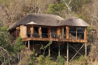 Serena Mivumo River Lodge