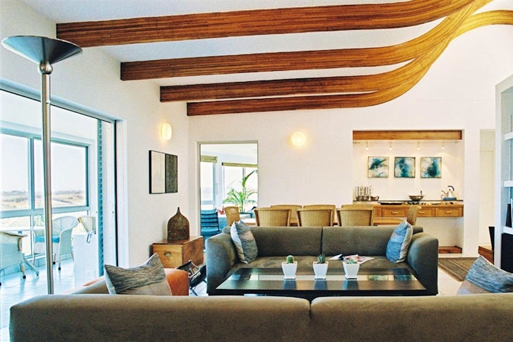 Lounge and Dining Area 