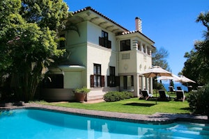 Camps Bay Retreat image 1