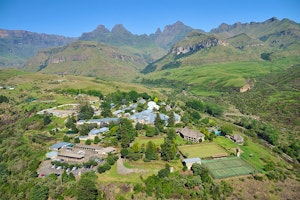 Cathedral Peak Hotel image 1
