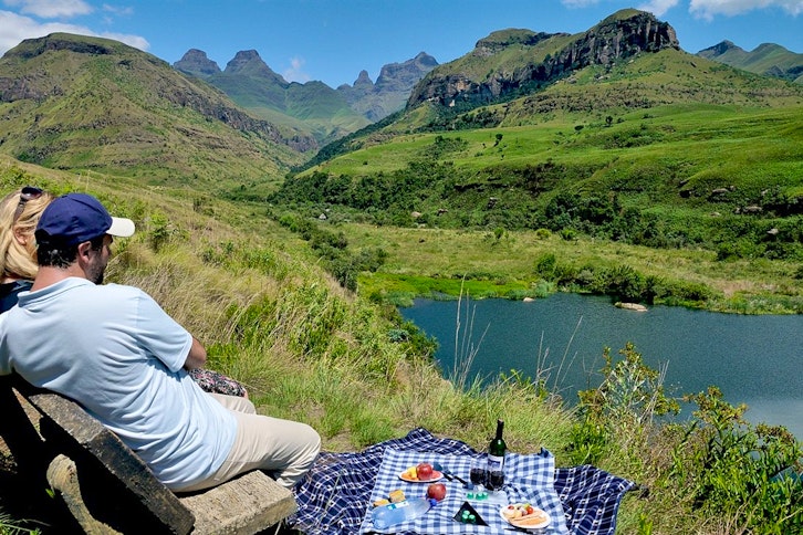 Cathedral Peak Hotel Picnic