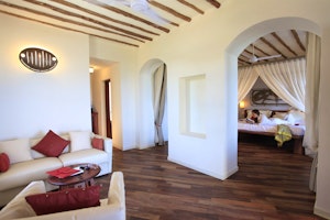 Essque Zalu Zanzibar image 1